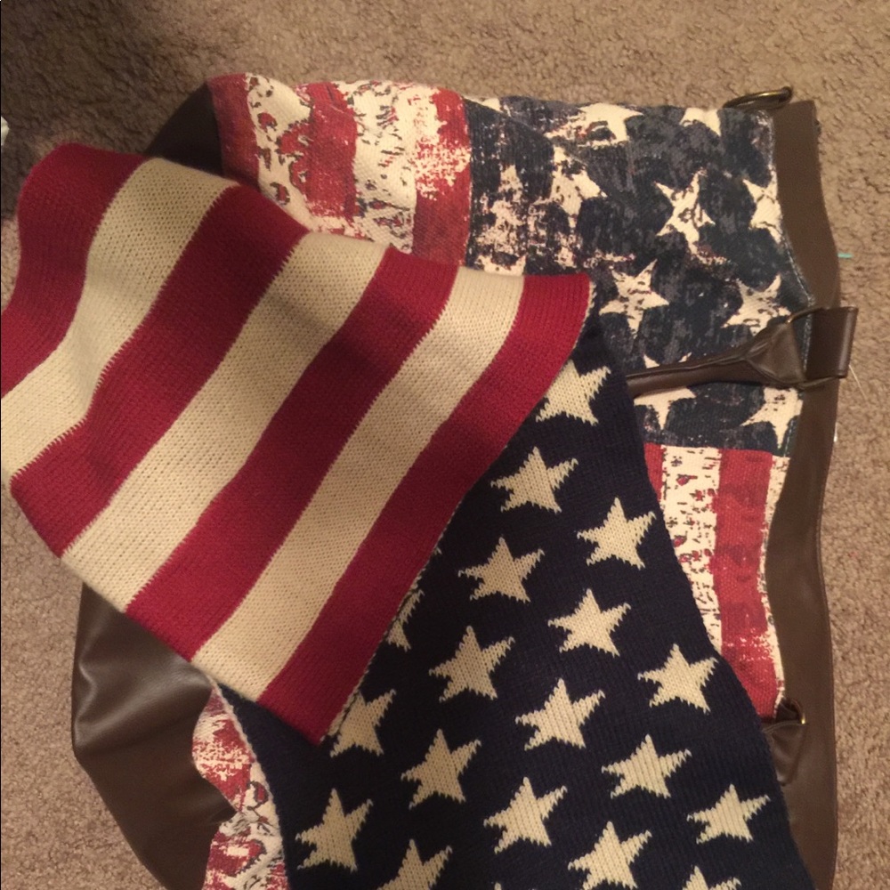 American flag tote and wooly scarf